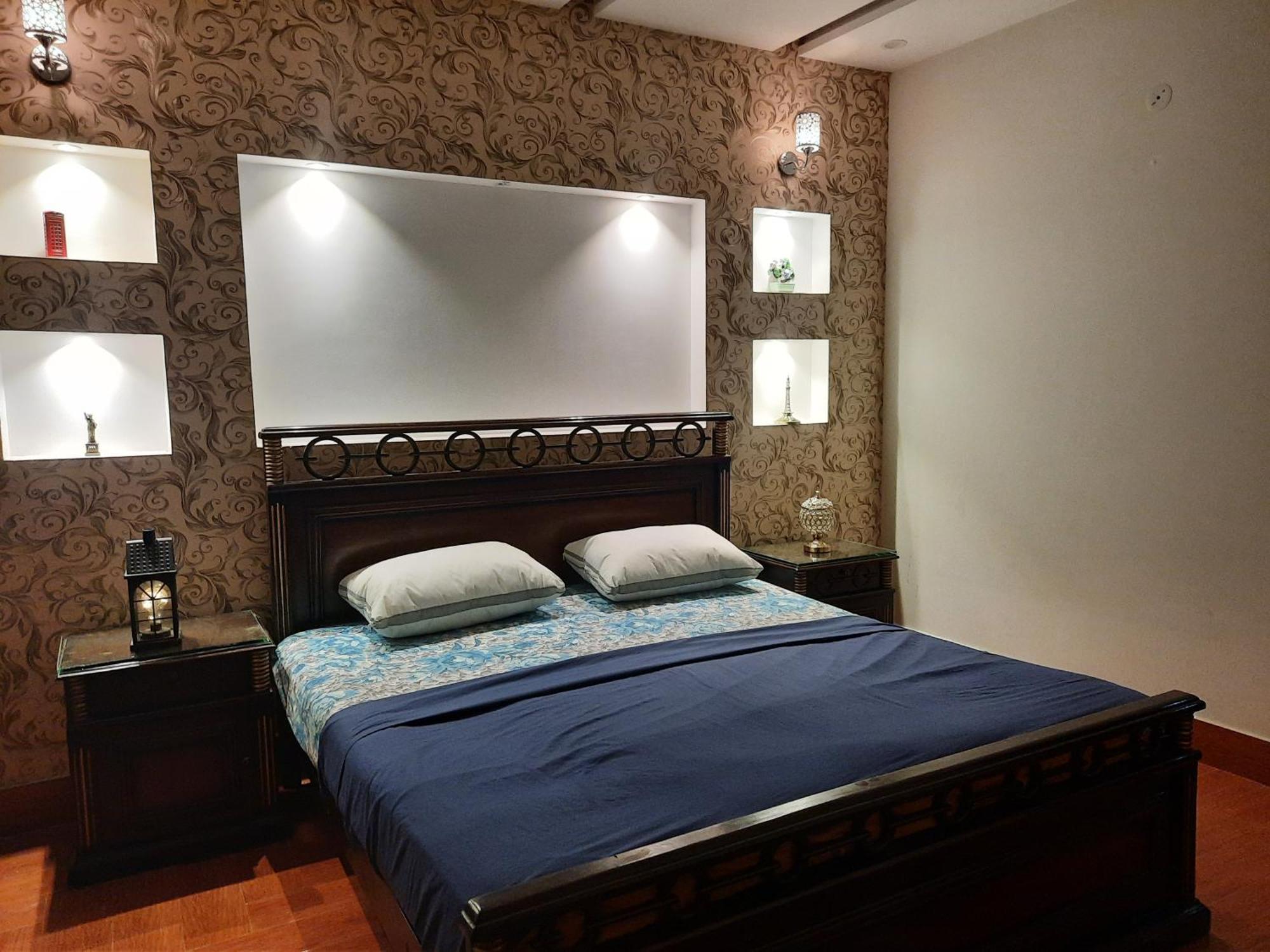 3 Bedroom Furnished Holiday Home Near Valencia Town, Lake City & Ring Road Lahore Eksteriør bilde