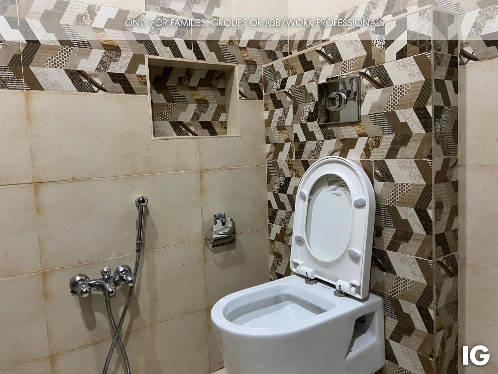 3 Bedroom Furnished Holiday Home Near Valencia Town, Lake City & Ring Road Lahore Eksteriør bilde