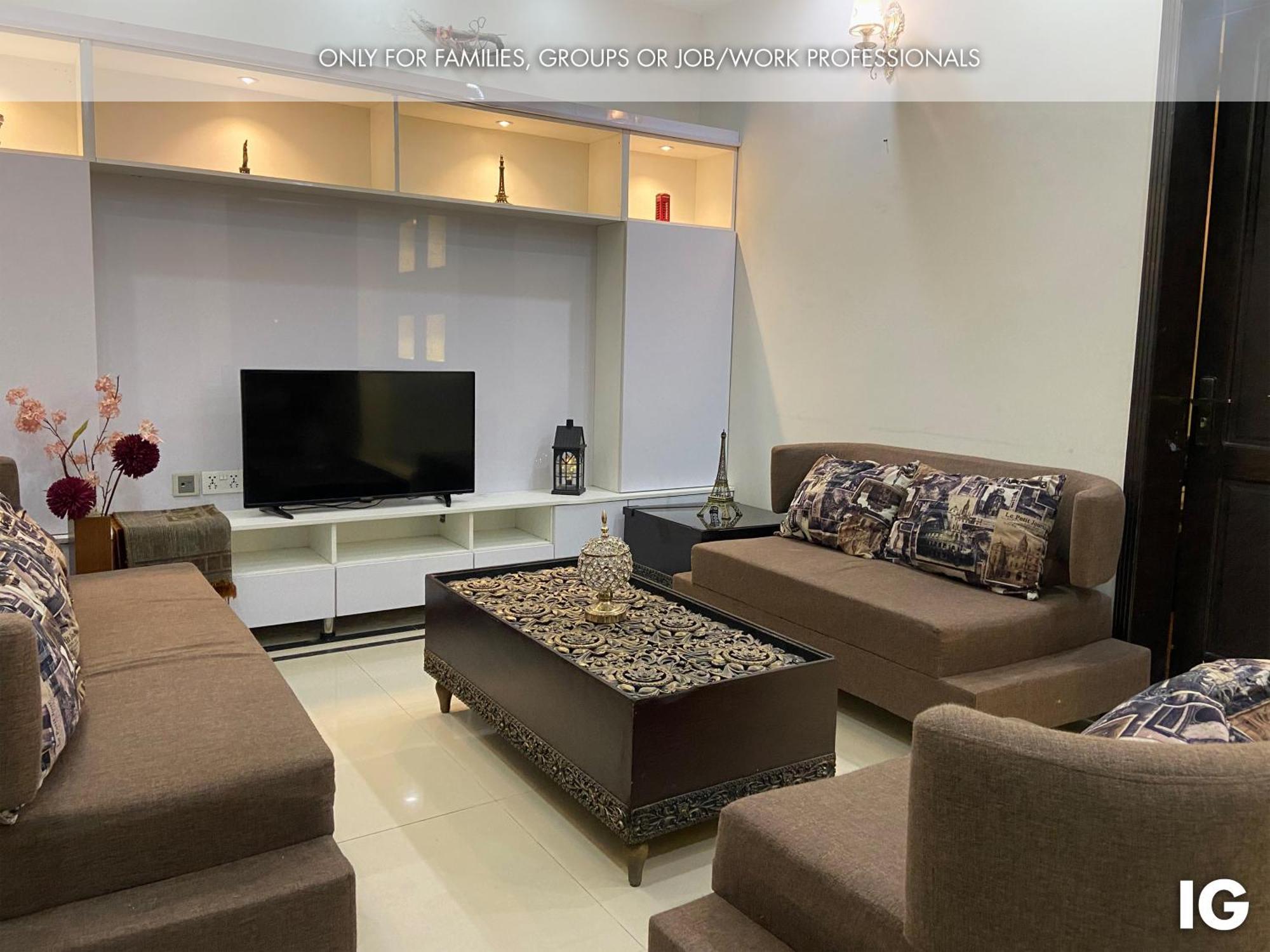 3 Bedroom Furnished Holiday Home Near Valencia Town, Lake City & Ring Road Lahore Eksteriør bilde